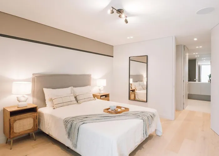 Apartment Adraga - 1 Bedroom And Shared Pool In Avenidas Novas Lissabon