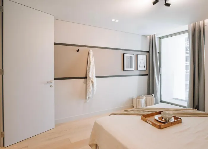 Adraga - 1 Bedroom And Shared Pool In Avenidas Novas * ליסבון