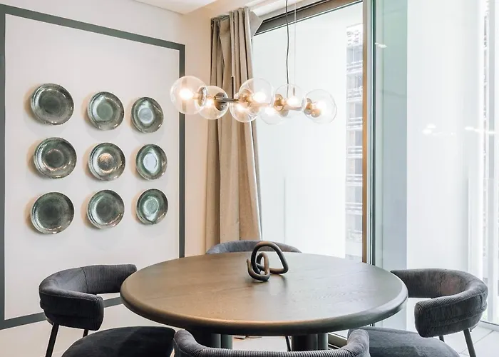 Adraga - 1 Bedroom And Shared Pool In Avenidas Novas דירה