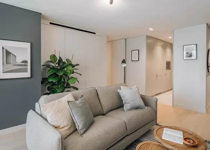 Adraga - 1 Bedroom And Shared Pool In Avenidas Novas * ליסבון