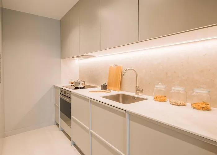 Adraga - 1 Bedroom And Shared Pool In Avenidas Novas *